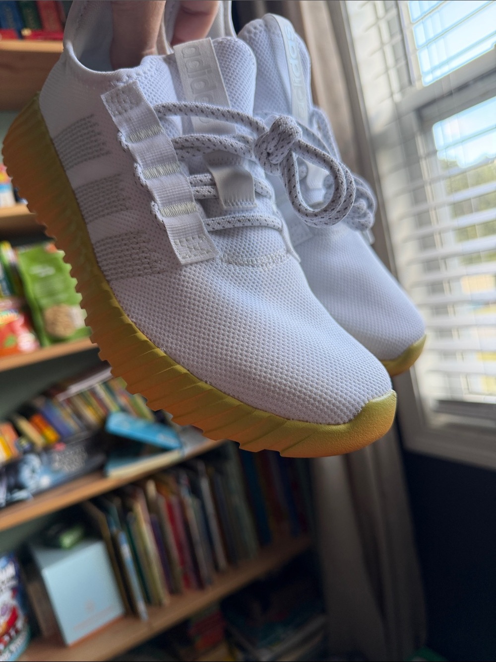 Adidas Kaptir Flow running shoes
